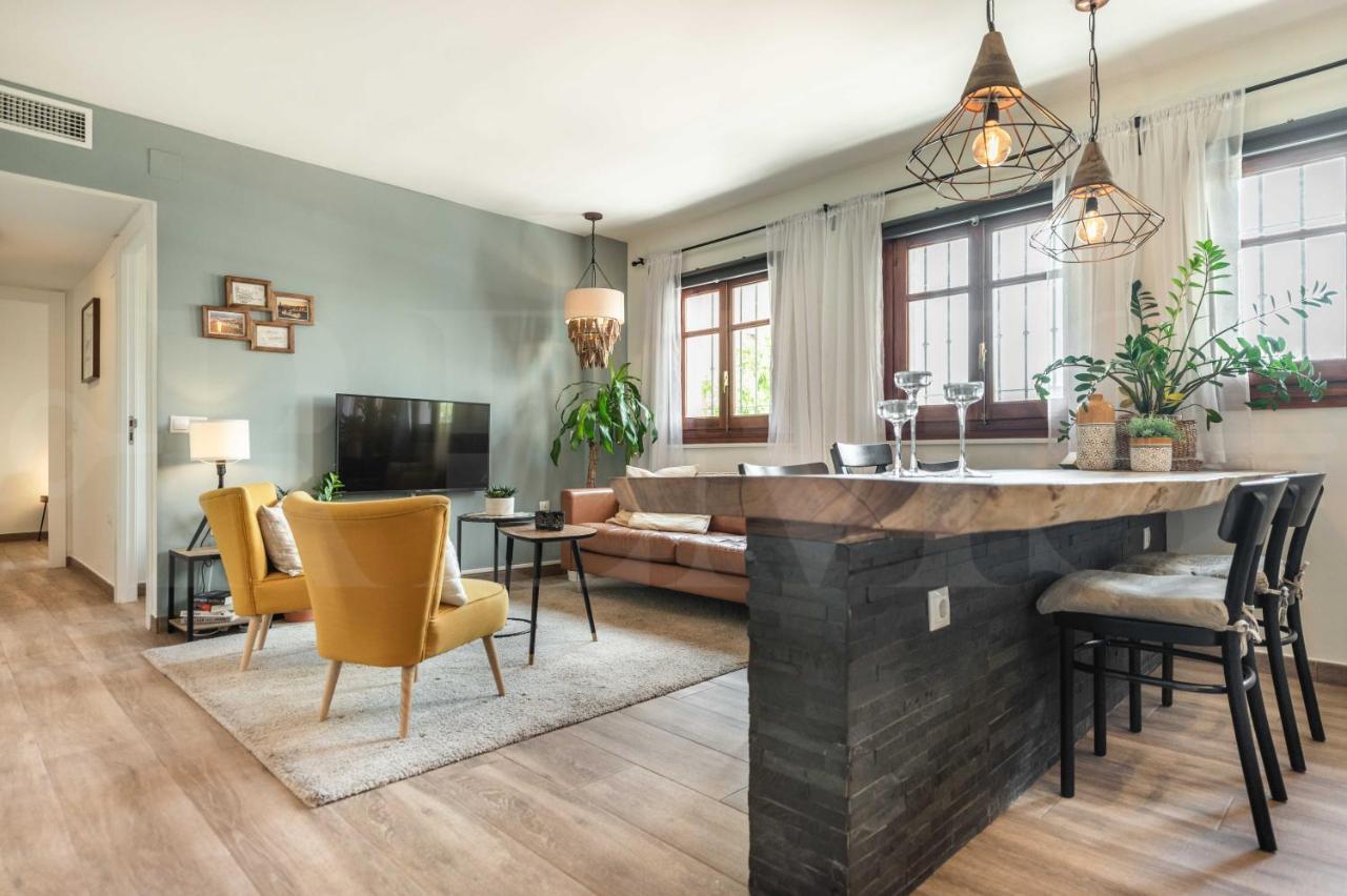 Spacious Apartment Next To Plaza De La Merced By Rems Малага Екстериор снимка