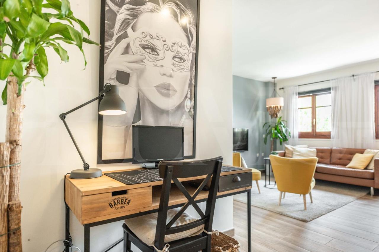 Spacious Apartment Next To Plaza De La Merced By Rems Малага Екстериор снимка