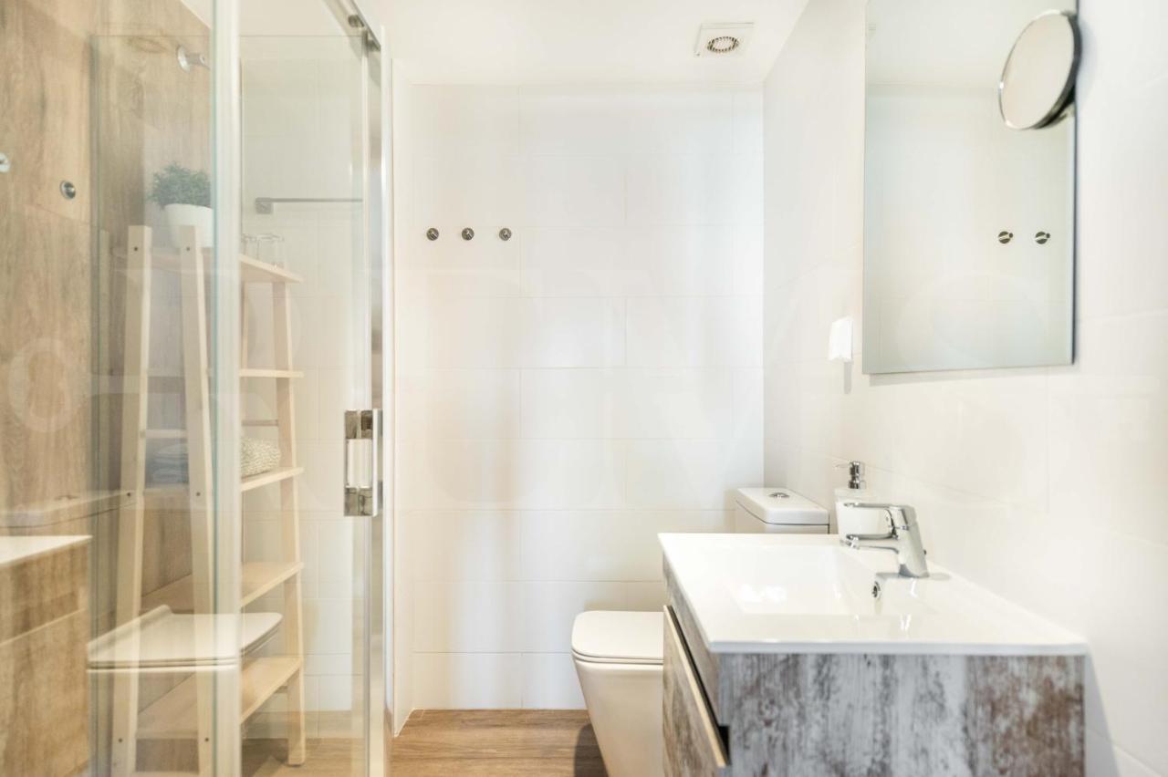 Spacious Apartment Next To Plaza De La Merced By Rems Малага Екстериор снимка