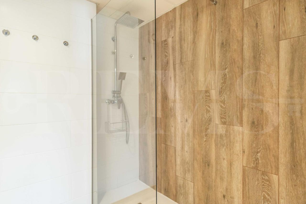 Spacious Apartment Next To Plaza De La Merced By Rems Малага Екстериор снимка