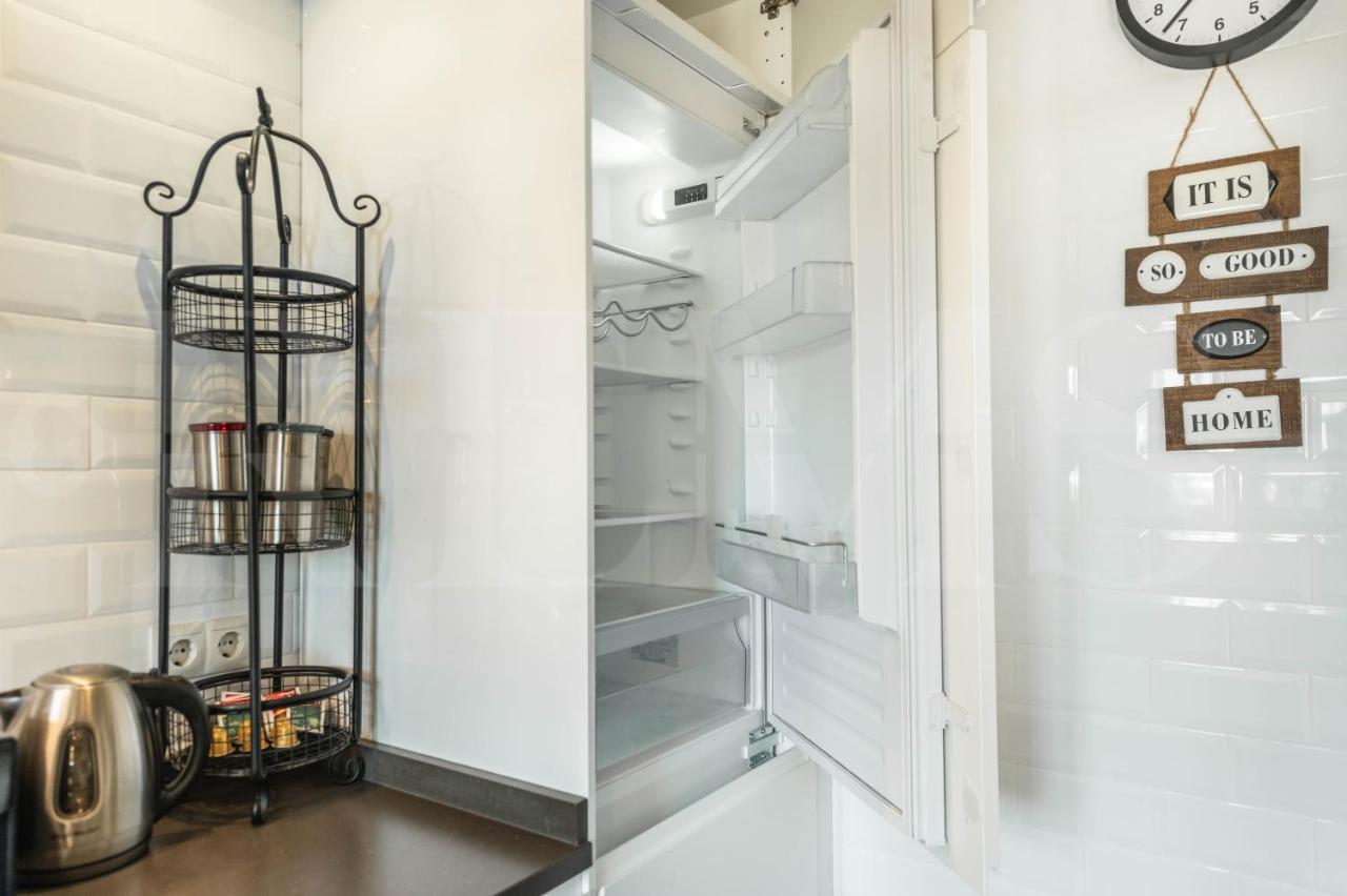 Spacious Apartment Next To Plaza De La Merced By Rems Малага Екстериор снимка