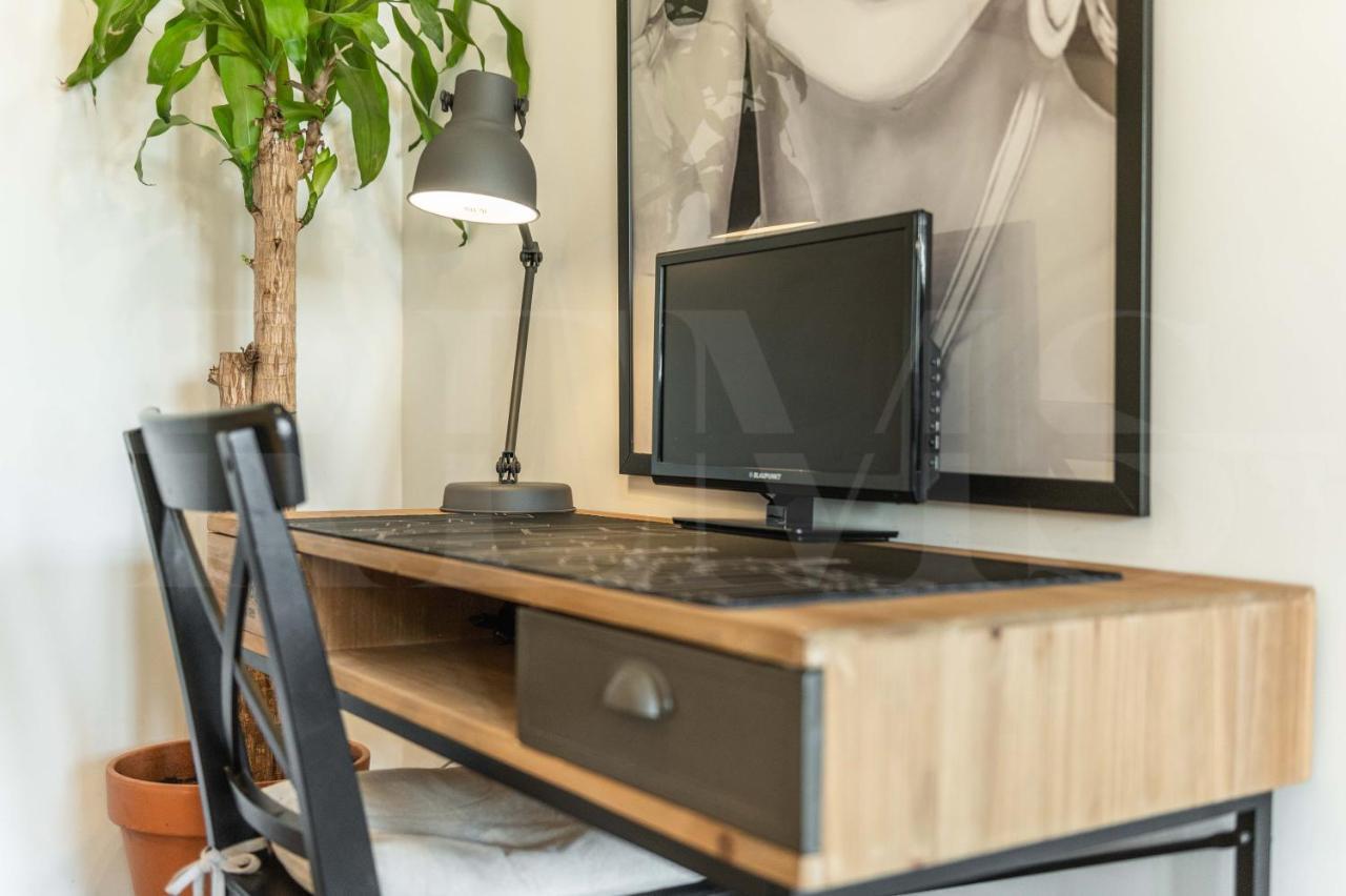 Spacious Apartment Next To Plaza De La Merced By Rems Малага Екстериор снимка